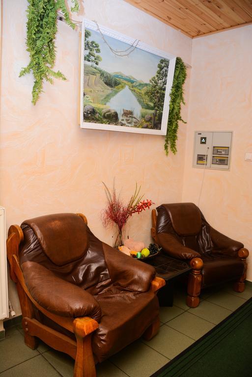Bazar Motel キシナウ エクステリア 写真
